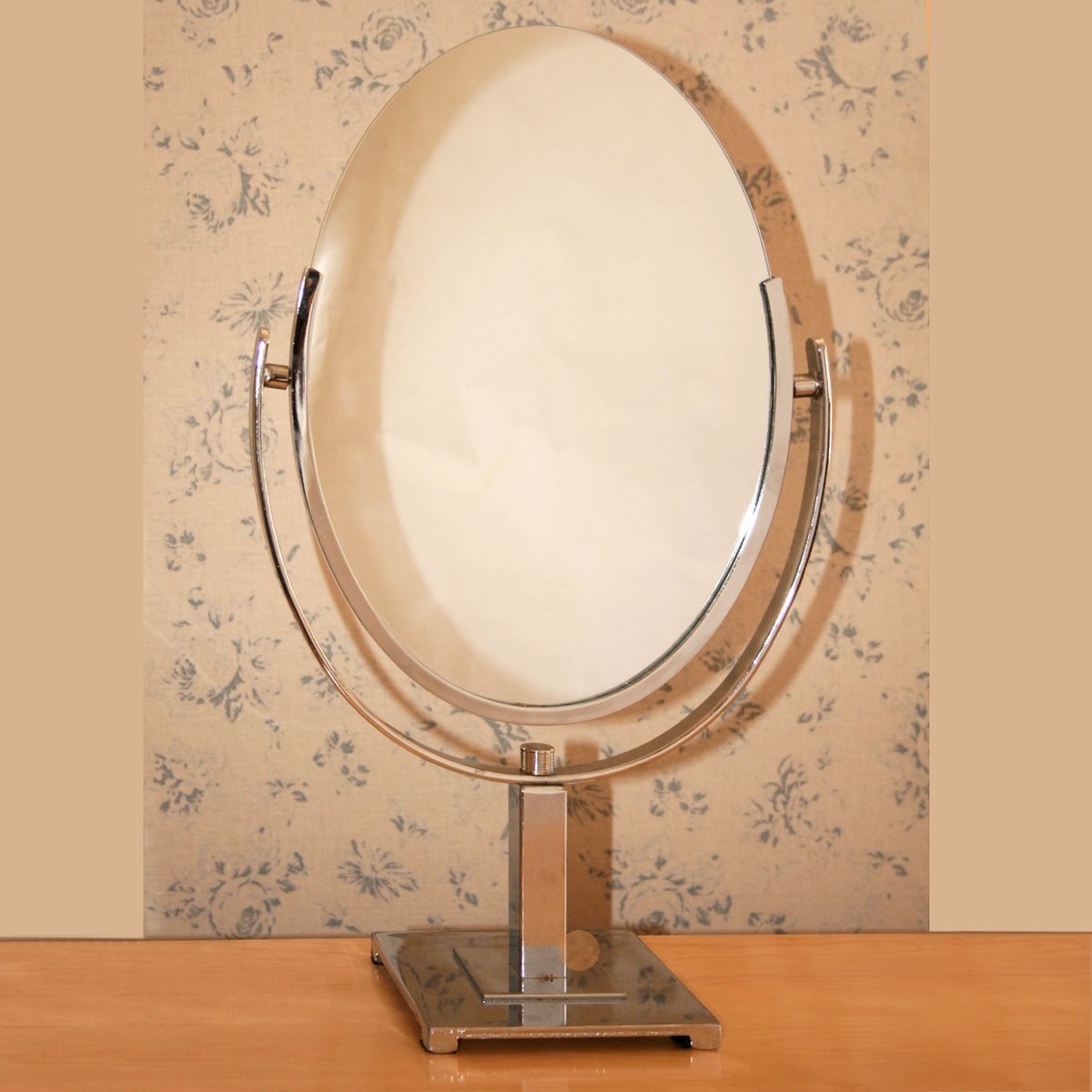 The image for Valerie Wade Mt467 1950S American Oval Table Mirror 01