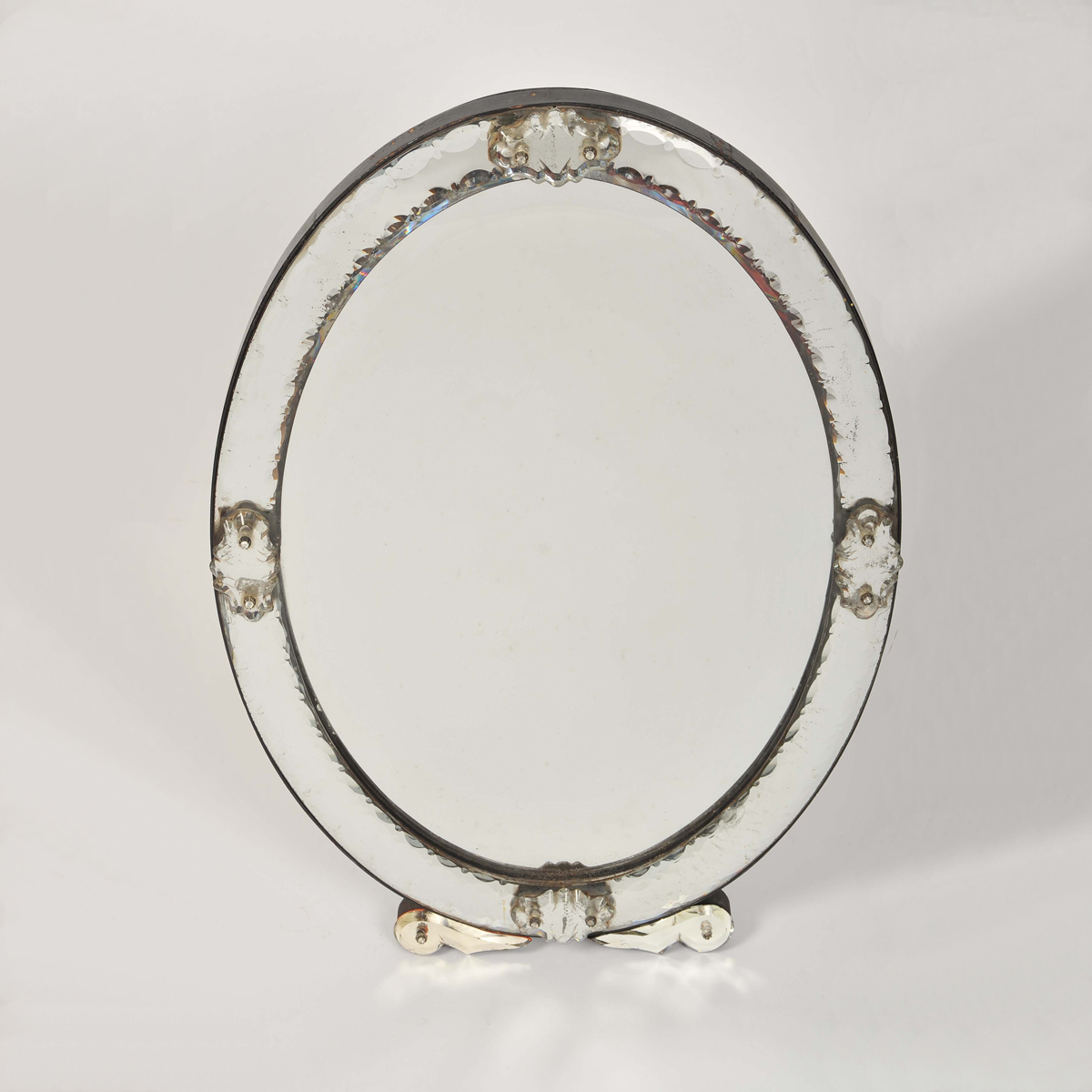 The image for Valerie Wade Mt591 1950S Venetian Table Mirror 01