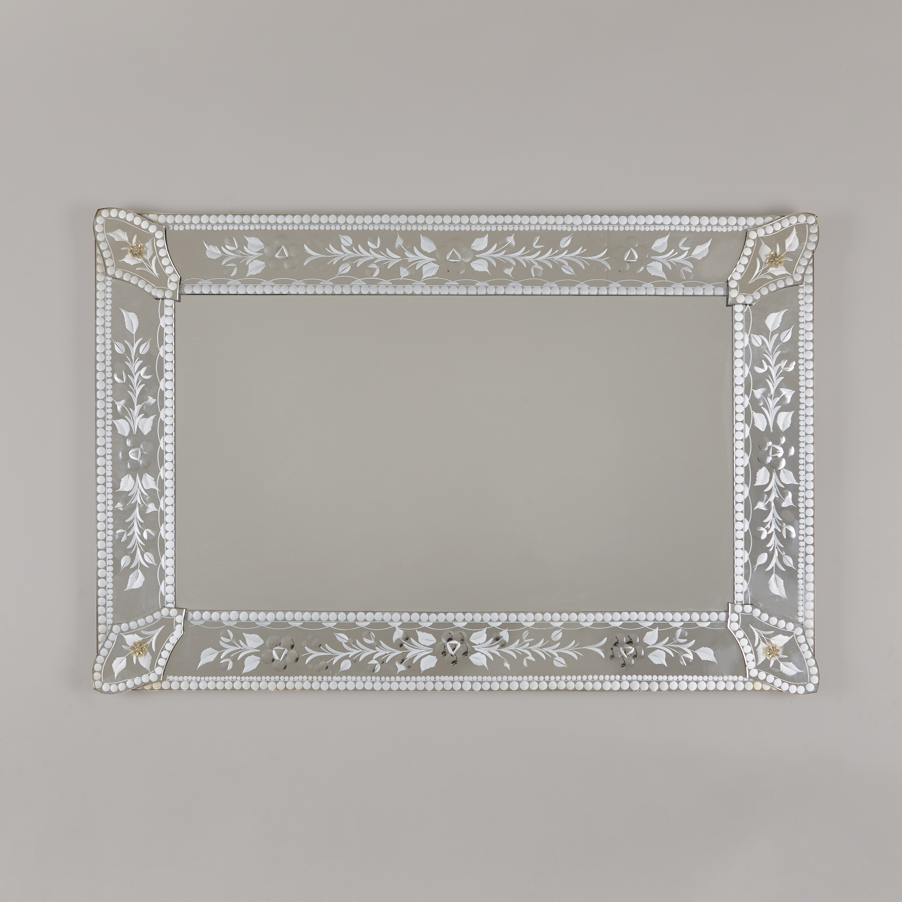 Etched Mirror Valerie Wade 20 191 V1